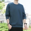 For men's autumn wear, a high-end hoodie is a must-have. The round-neck, loose and casual autumn wear can be worn as an inner layer or an outer layer on a long-sleeved T-shirt Application Scenario